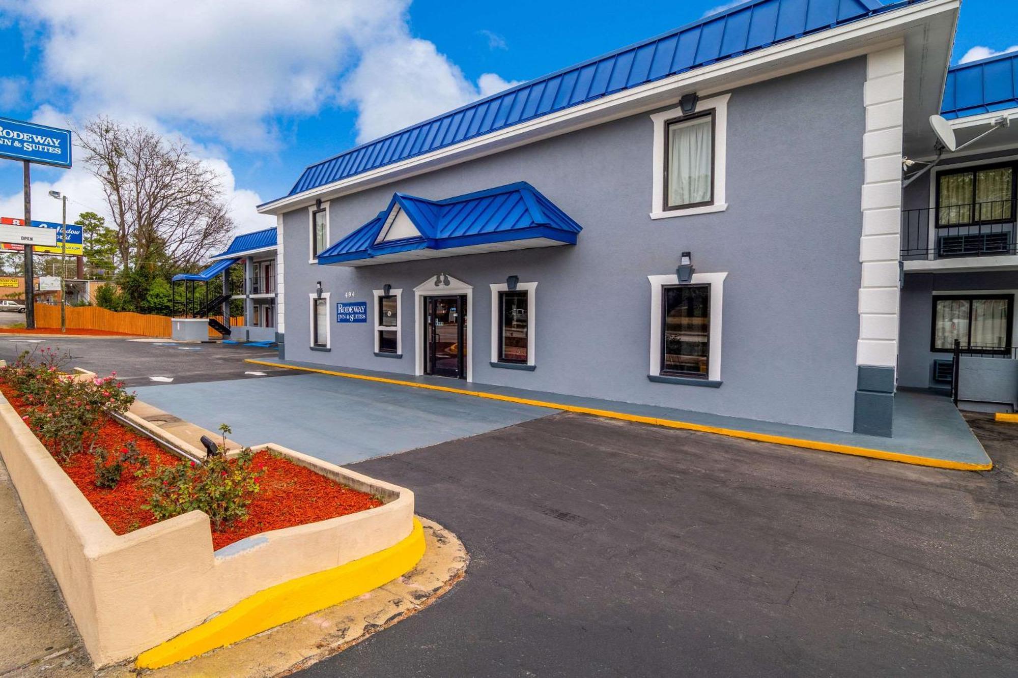 Rodeway Inn & Suites Fort Jackson Columbia Exterior foto